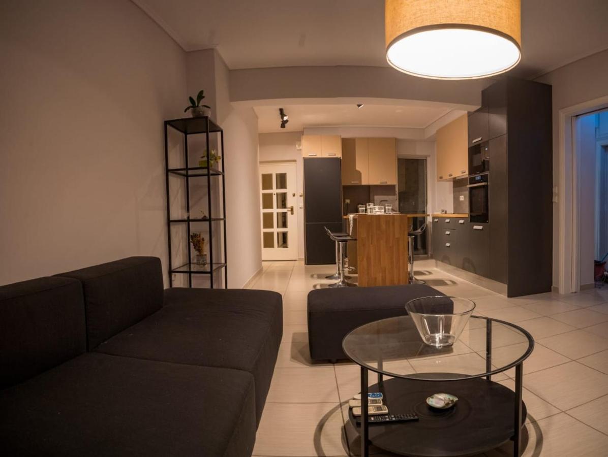 Appartement It Is A Pleasant, Modern, Functional House! à Le Pirée Extérieur photo